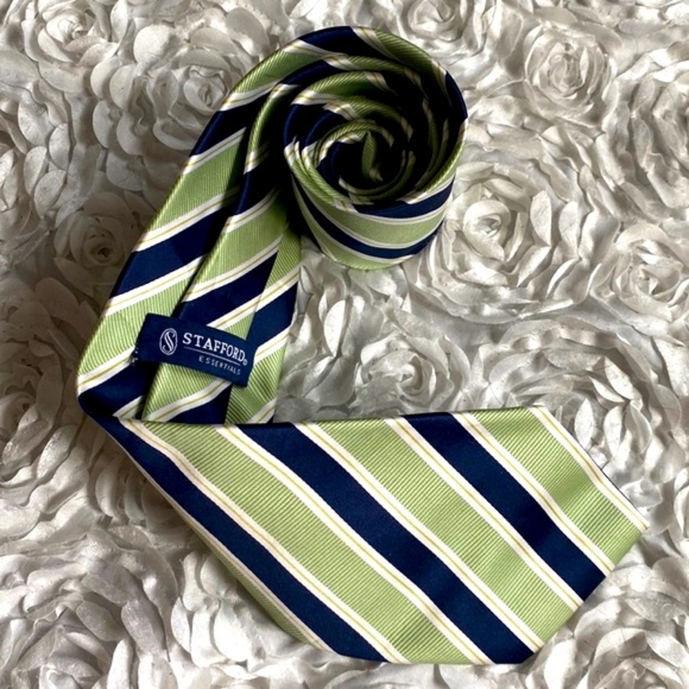 New Stafford mens striped tie